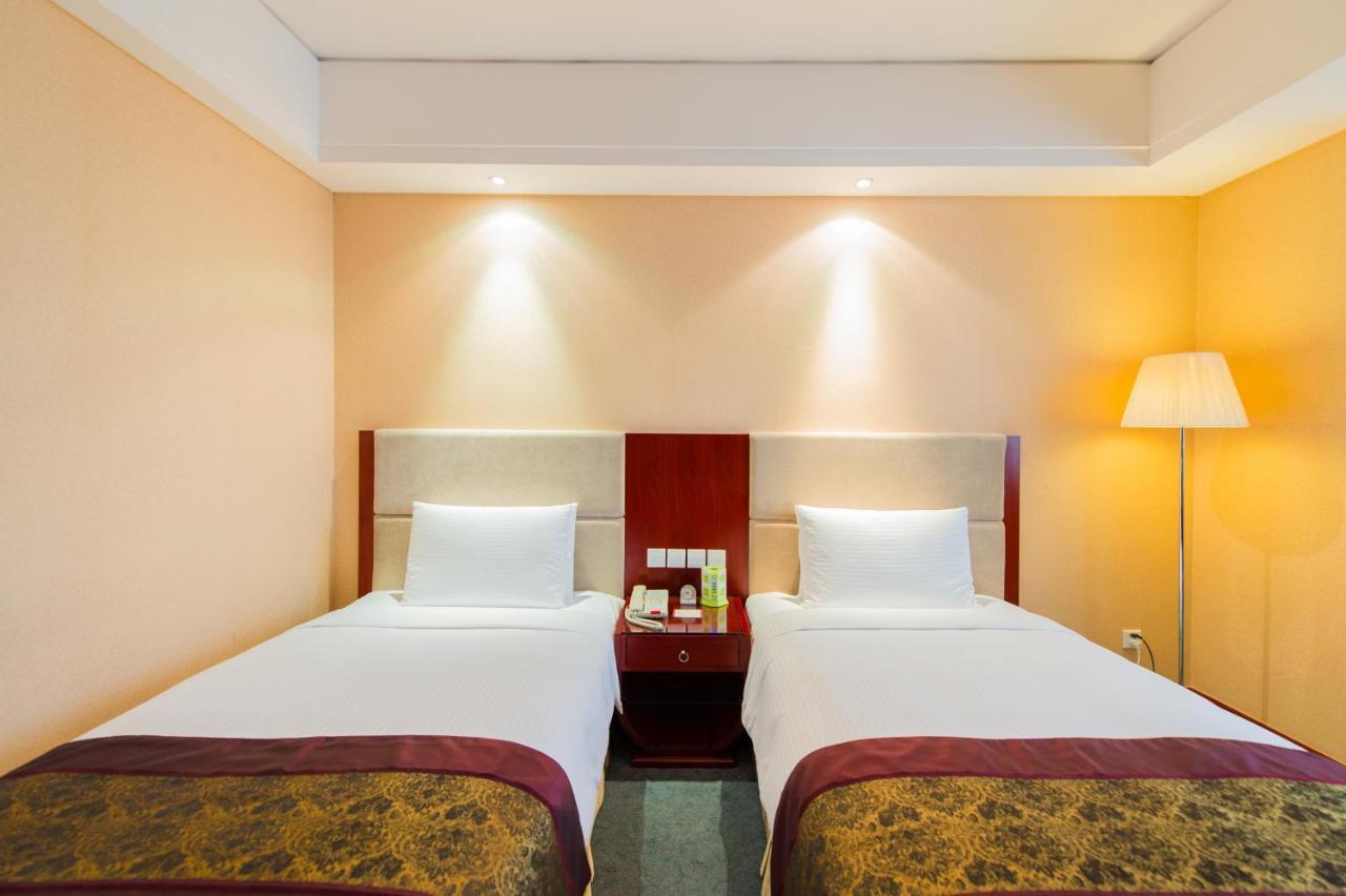 Changchun Hualida Hotel Exterior photo
