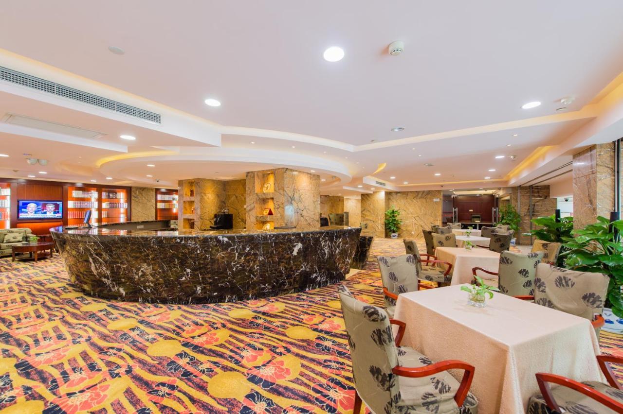 Changchun Hualida Hotel Exterior photo